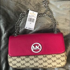 Michael Kors Fulton UltraPNK Purse